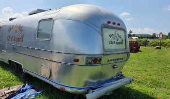 Przyczepa Airstream z 1974 roku full