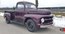 1952 Ford F2